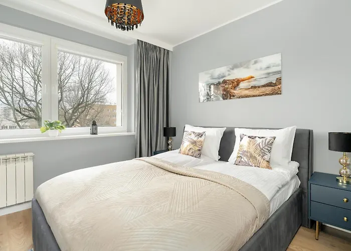 Stylish Two Bedroom With Parking Near Malta In By Renters Апартаменты Познань