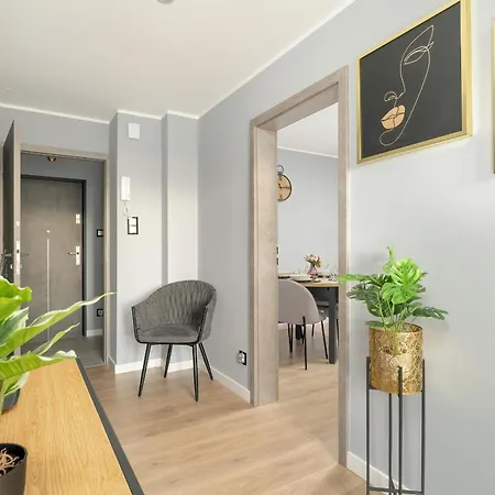 Stylish Two Bedroom With Parking Near Malta In By Renters Daire Poznan