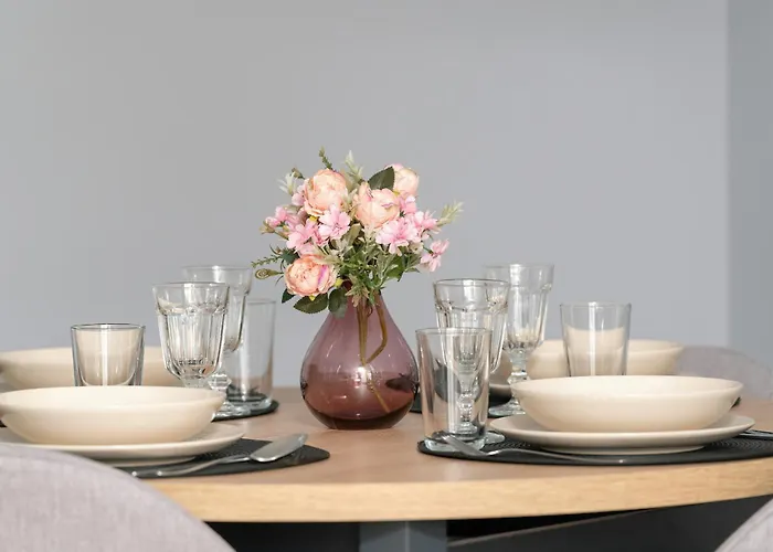 アパート Stylish Two Bedroom With Parking Near Malta In By Renters *